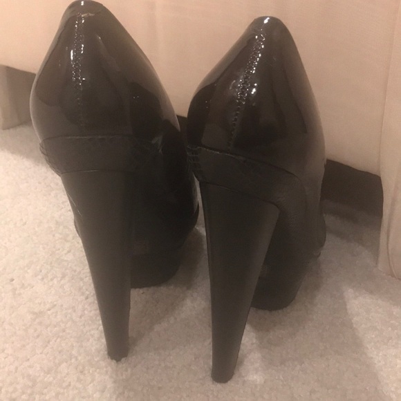 Aldo barely worn platform patent leather shoes - Picture 2 of 3